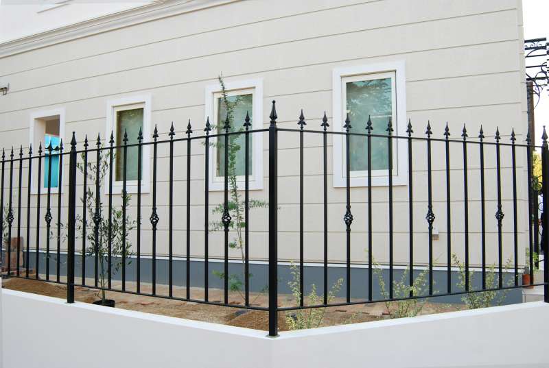 ロートアイアン・アルミフェンス