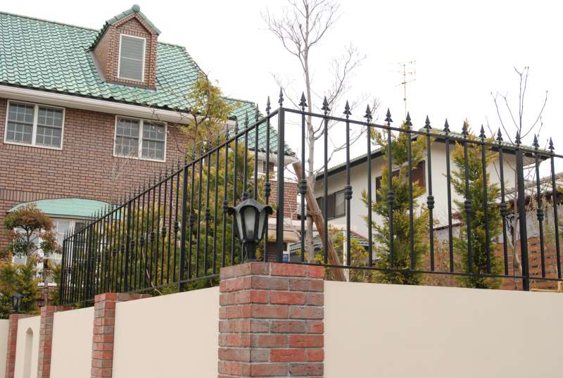 ロートアイアン・アルミフェンス