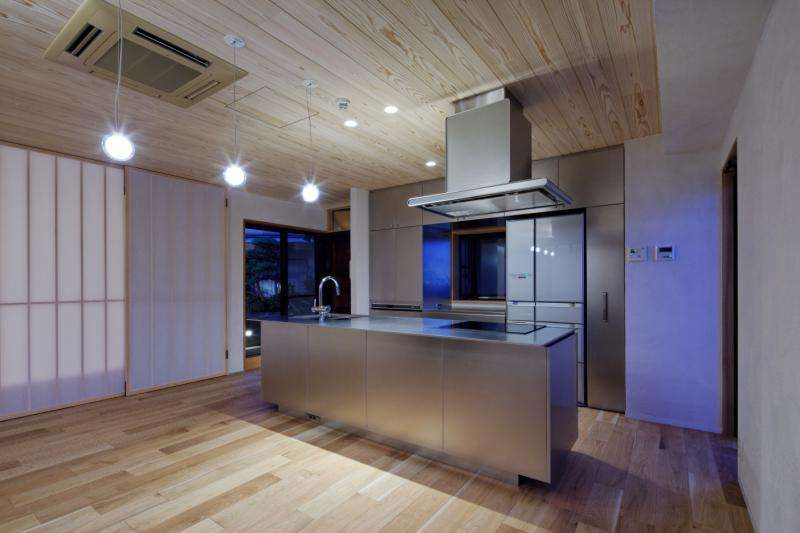 オールステンレスキッチン / 株式会社松岡製作所