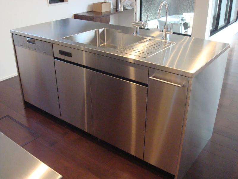 オールステンレスキッチン / 株式会社松岡製作所