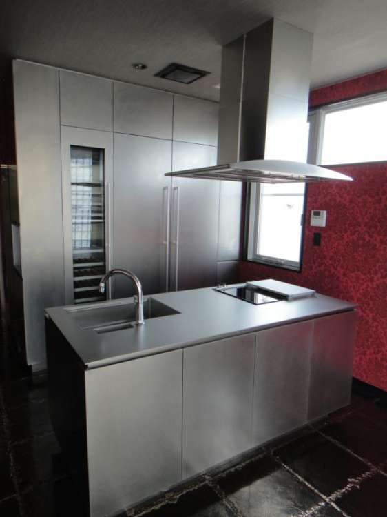 オールステンレスキッチン / 株式会社松岡製作所