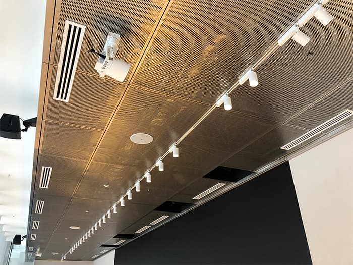 パンチングメタル