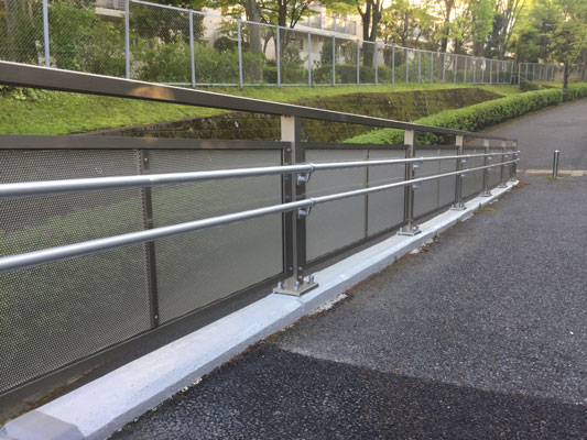 パンチングメタル(打抜金網)