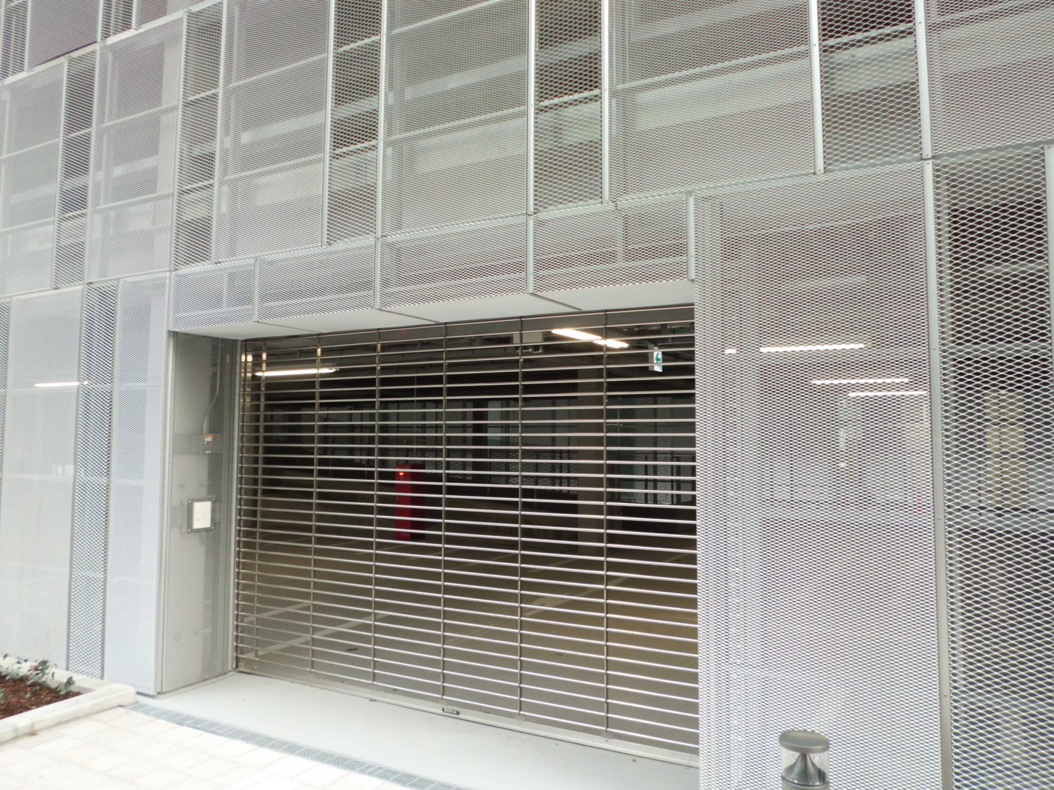 エキスパンドメタル