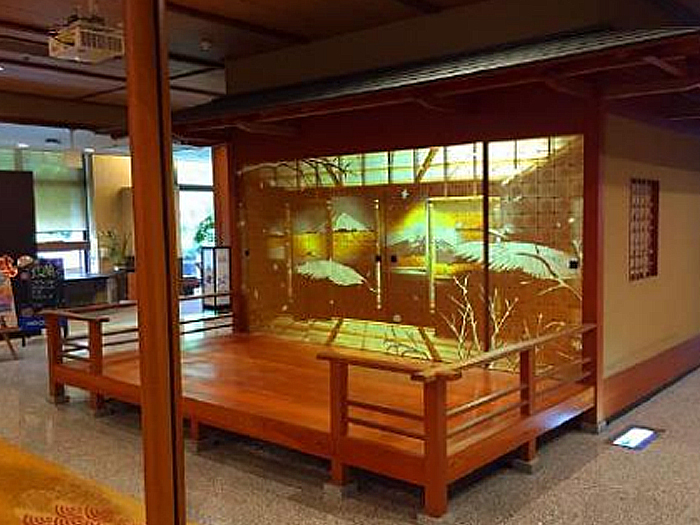 光と映像の演出