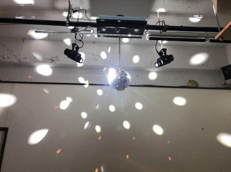 サウナ対応耐熱ミラーボール/株式会社ミュー