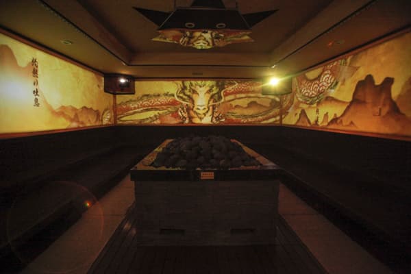 天井のプロジェクションマッピング