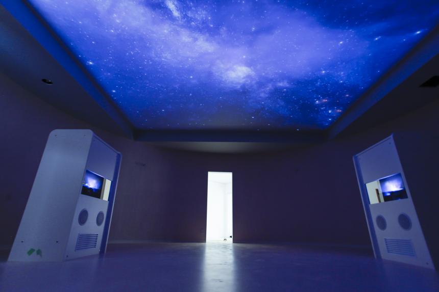 天井のプロジェクションマッピング