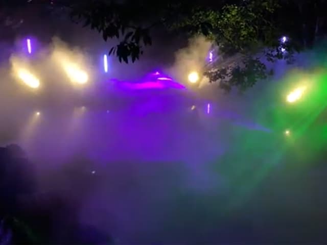 ウォーター・ミストスクリーン・レーザー・映像の演出