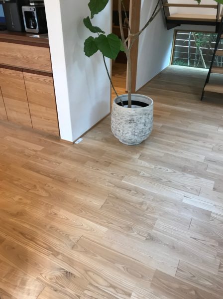 無垢フローリング タモ