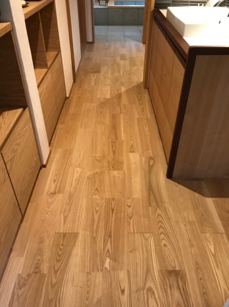 無垢フローリング タモ