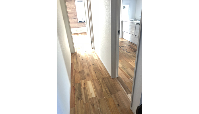 無垢フローリング【アカシア】