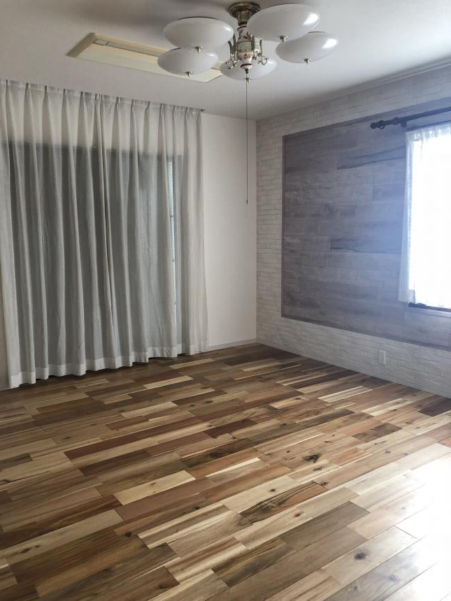 無垢フローリング【アカシア】