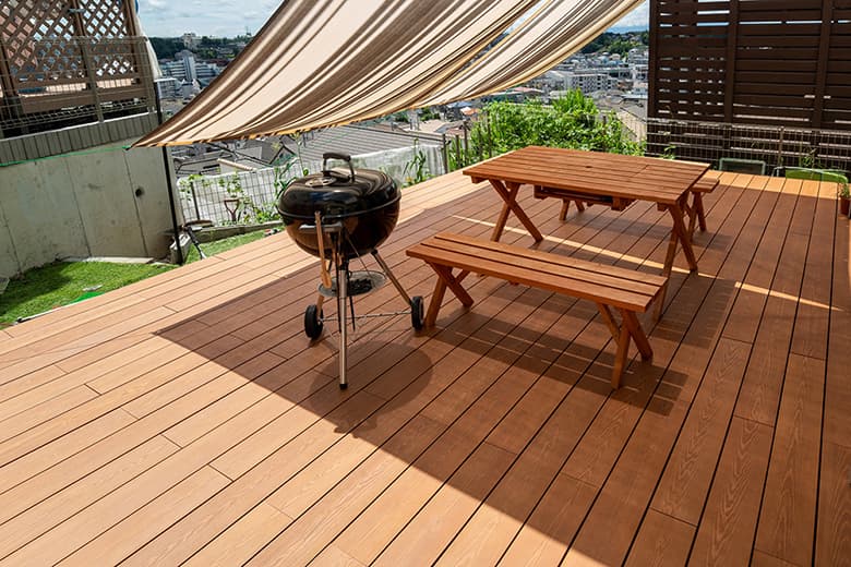 ガーデンデッキ【ハイブリッド彩木】/MINO株式会社