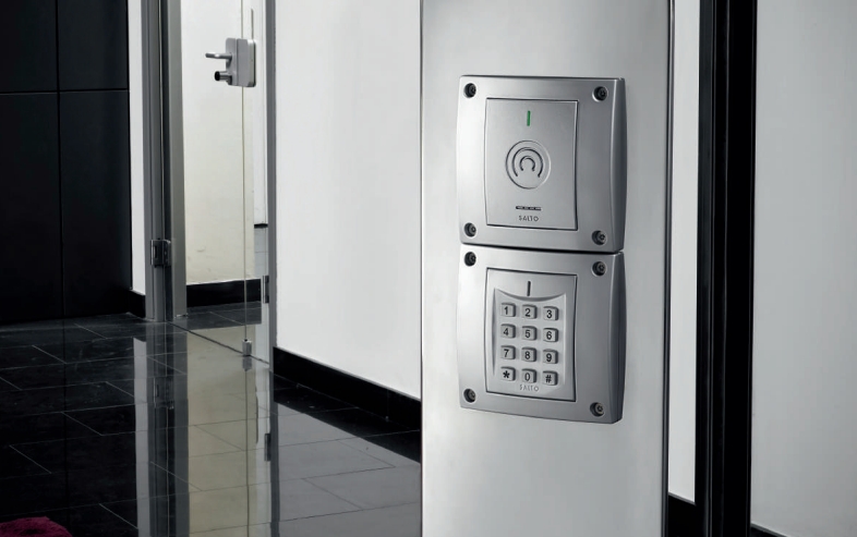 ワイヤレス電子キーによるロック・システム