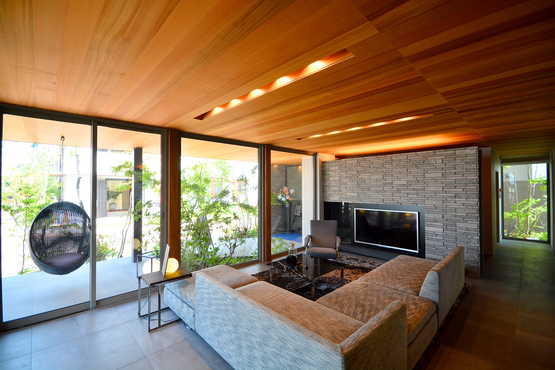 無垢パネリング 壁 天井材 株式会社マルホン 建築 設備 建材メーカー一覧 建材ナビ 建築材料 建築資材専門の検索サイト