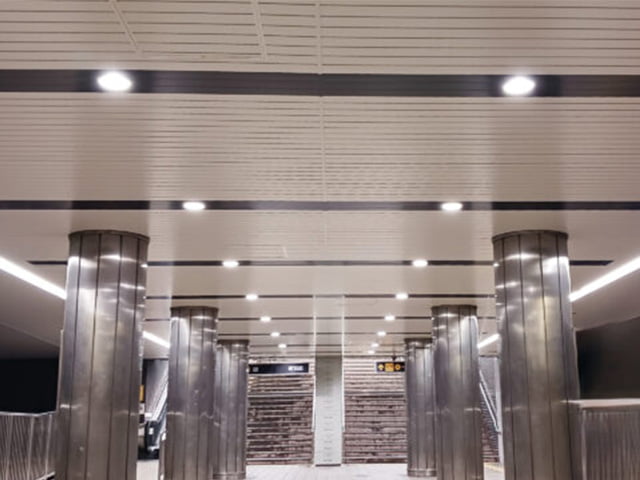 アルミランバースパンドレル 木目