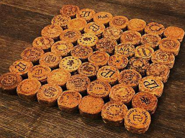 CIRCLE OF CORK Wall Materials【ワイン栓プレート ドット(スクエア)】