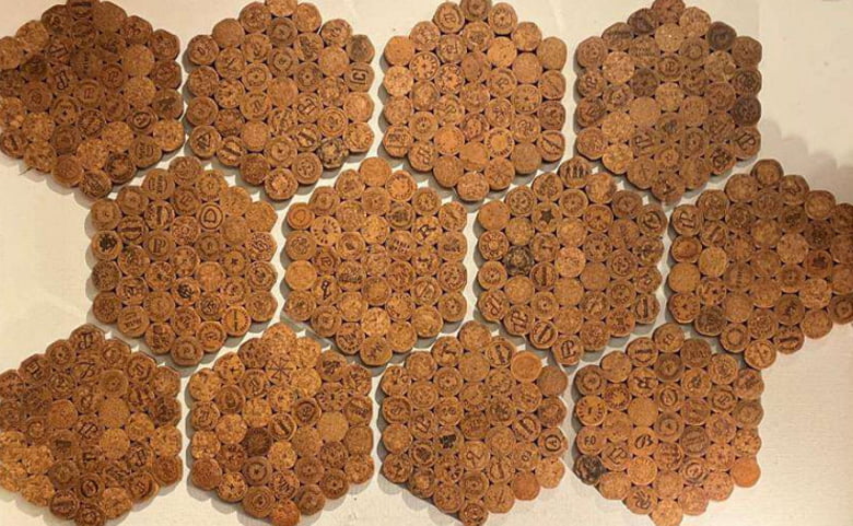 CIRCLE OF CORK Wall Materials【ワイン栓プレートドット(ハニカム)】