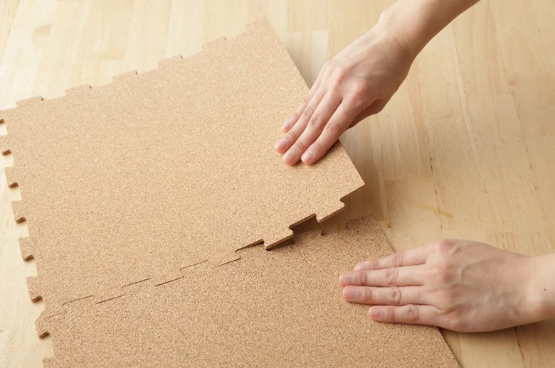 ペットに最適!芯までコルクの日本製コルクマット