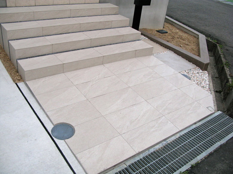 クリフ ストーン/名古屋セラミックス株式会社