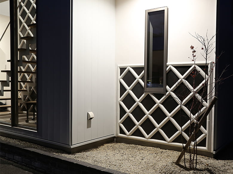 なまこ壁【四半張り】/中津鋼材株式会社