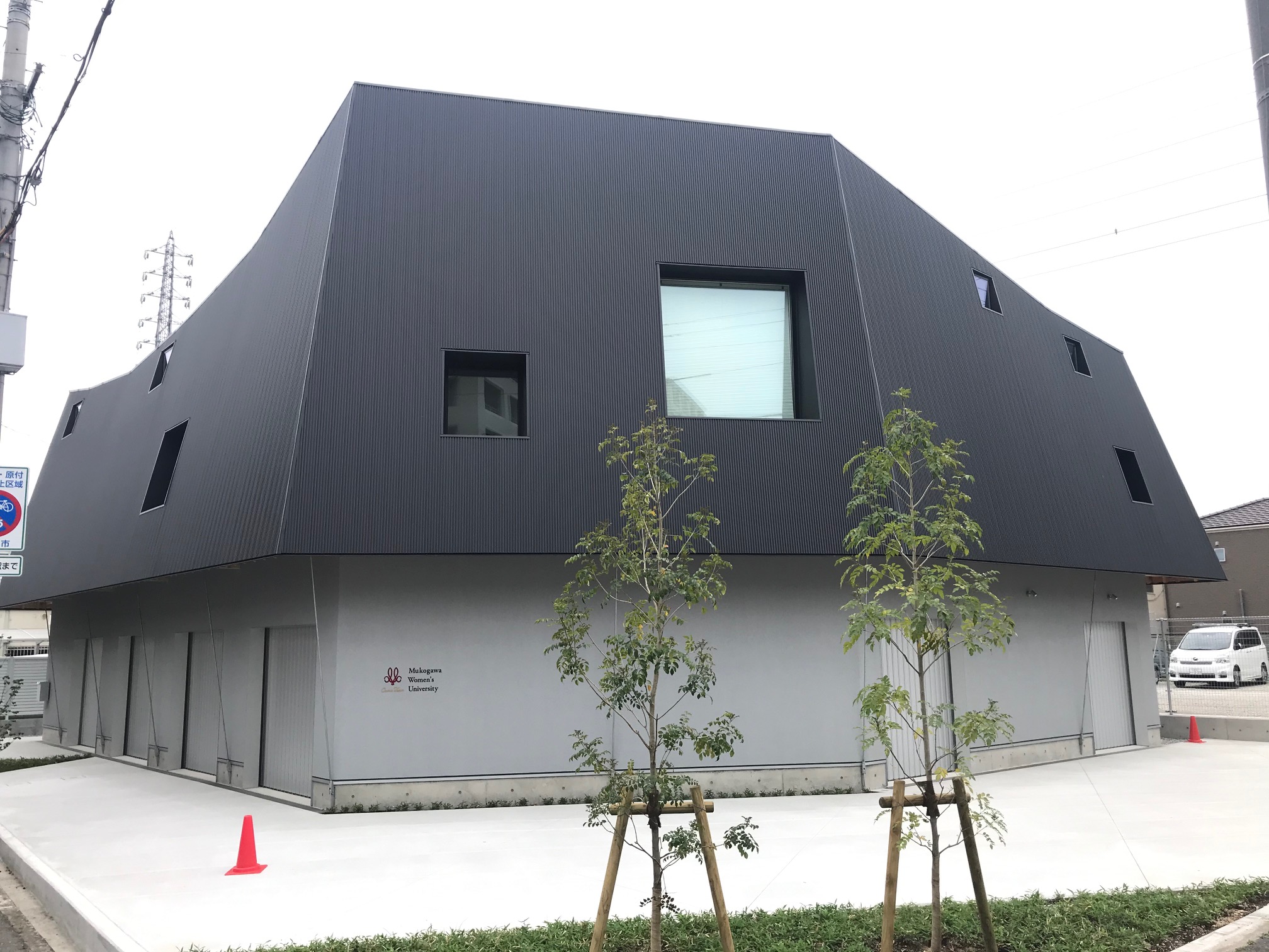 カラー鋼板スパンドレル