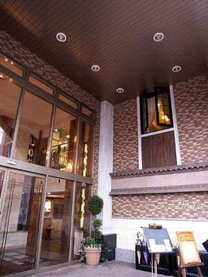 カラーアルミスパンドレル