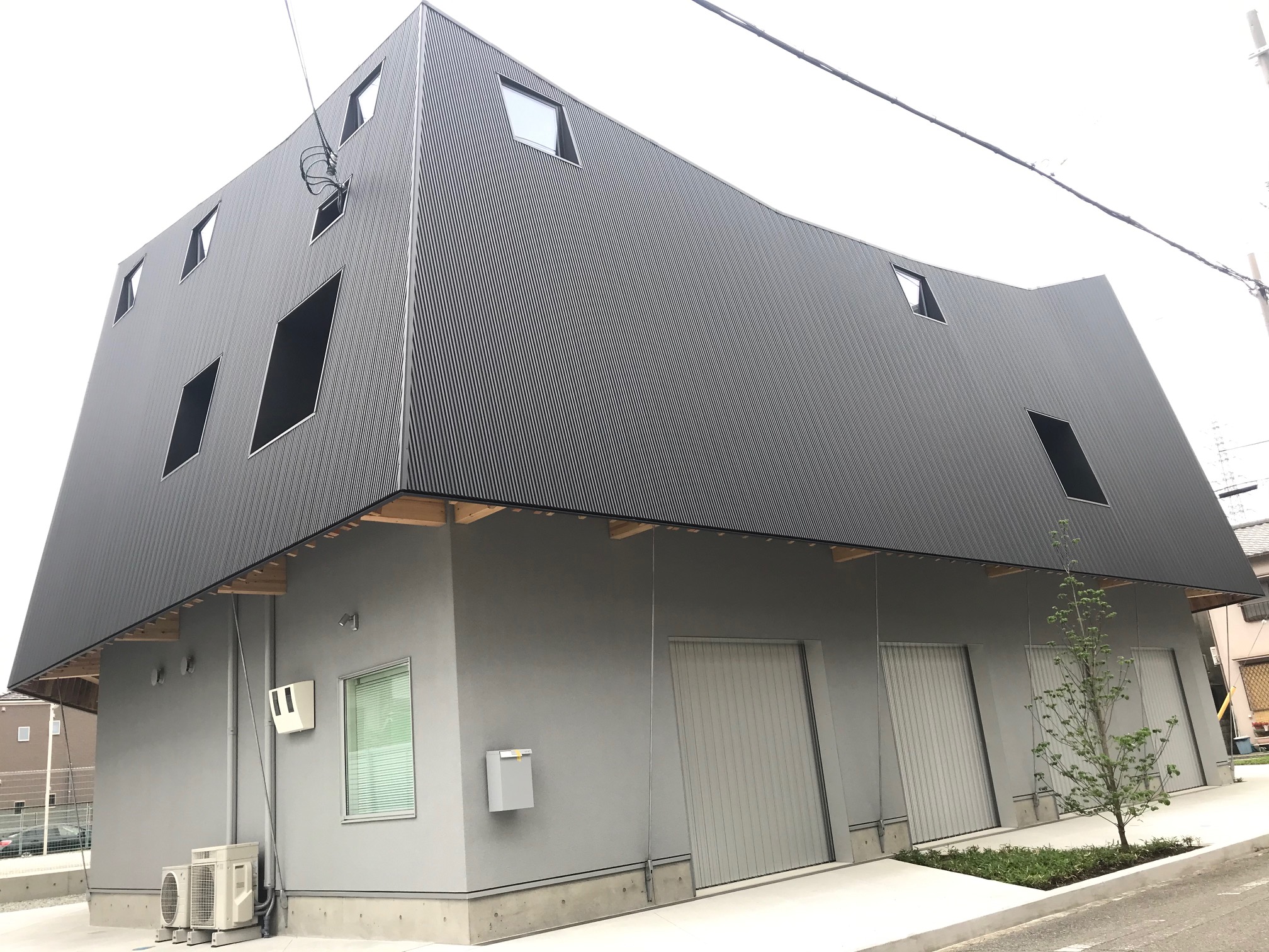 カラー鋼板スパンドレル