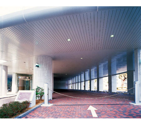 ステンレス・チタンスパンドレル