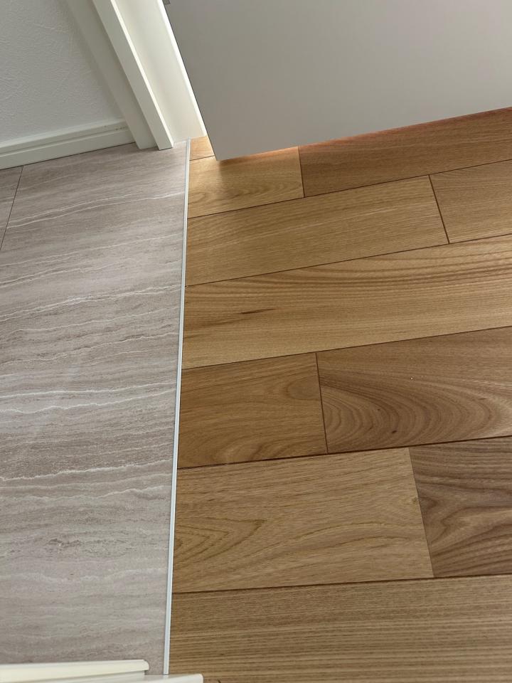 MetaLux M+Border 床見切り