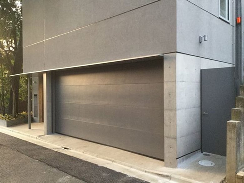 スチール製ガレージドア TXタイプ/日本ドアコーポレーション株式会社