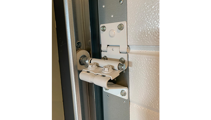 電動スチール製ガレージドア「Eシリーズ」RVタイプ