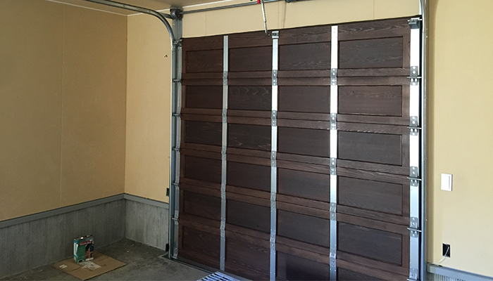 電動木製ガレージドア「ウッデイ」 レイズドタイプ