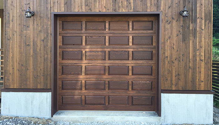 電動木製ガレージドア「ウッデイ」 レイズドタイプ