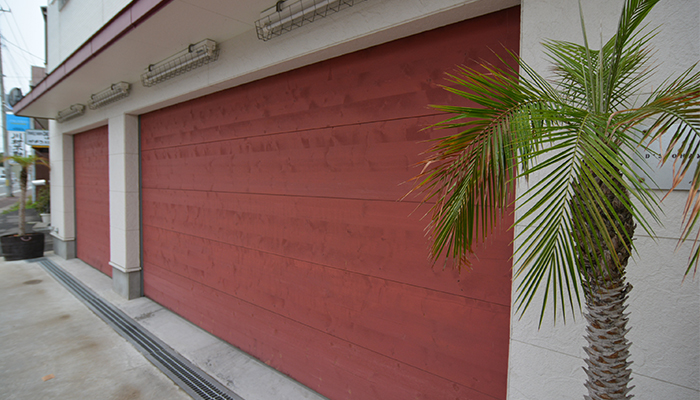 電動木製ガレージドア「ウッデイ」 フラッシュタイプ