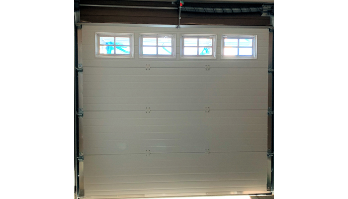 電動スチール製ガレージドア「Eシリーズ」RCタイプ