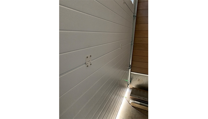 電動スチール製ガレージドア「Eシリーズ」RCタイプ