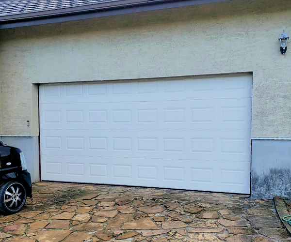 電動スチール製ガレージドア「Eシリーズ」RCタイプ