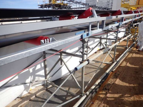 モール・ストレッチ・コンベア