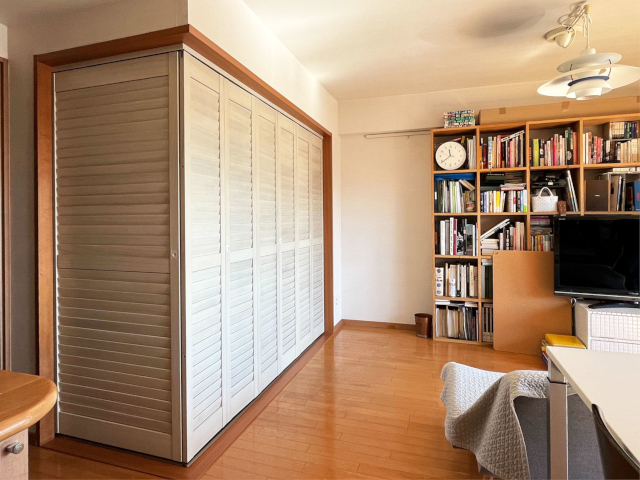 ウッドシャッター 折れ戸仕様