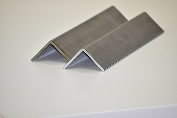 二相ステンレス