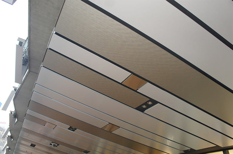 アルミストーン(天井/軒天パネル)