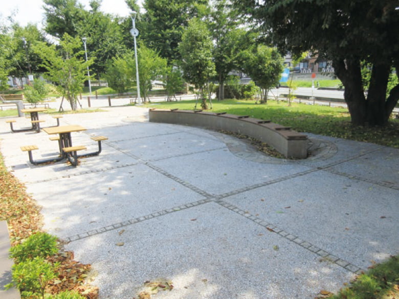 涼畳(すずだたみ)/大林道路株式会社