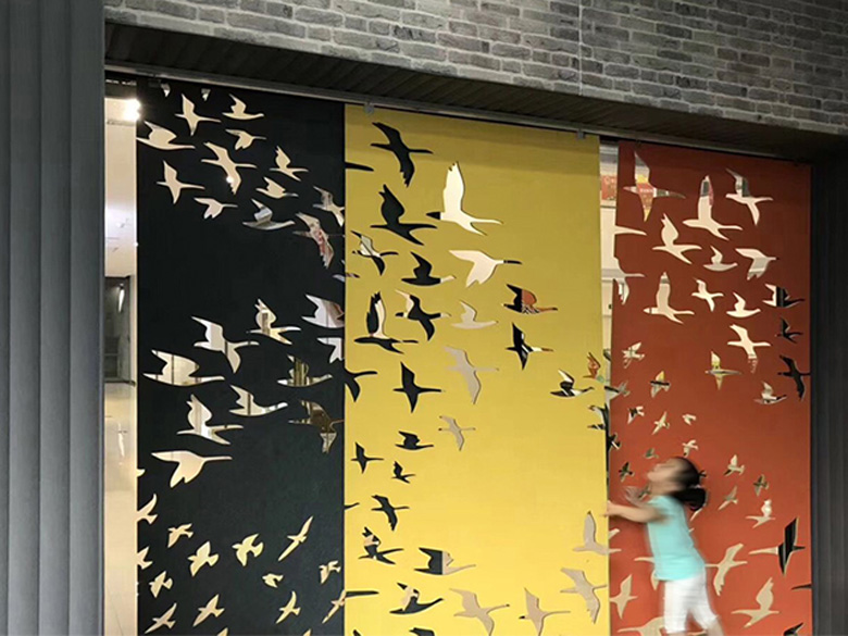 吸音パネル(彫刻されたのれん)