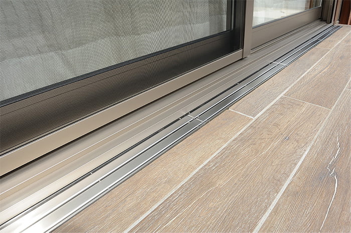 スラブコネクター