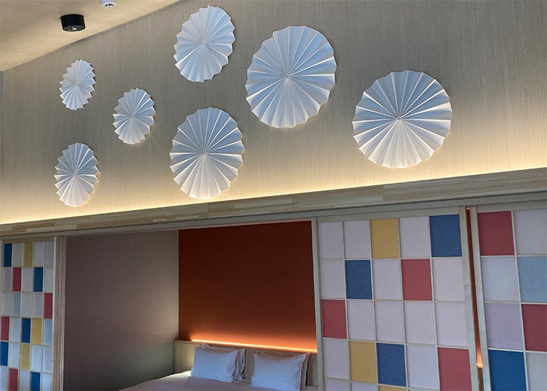 【SORIORI】折り紙/3D天井装飾 軽量で空調制御も可能な立体造形