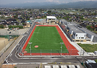 ゴムチップウレタン舗装 透水カラーチップ仕上げ