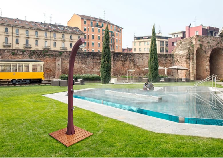 アルケマデザイン ソーラーシャワー