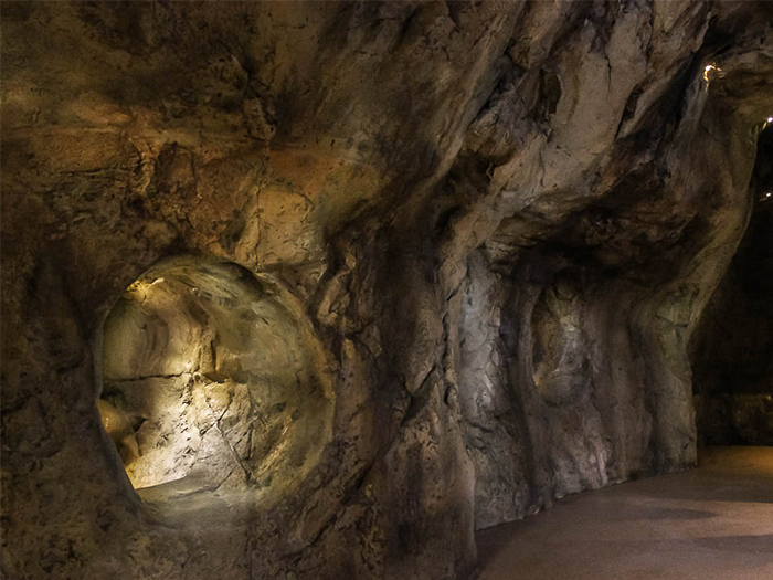 人工洞窟